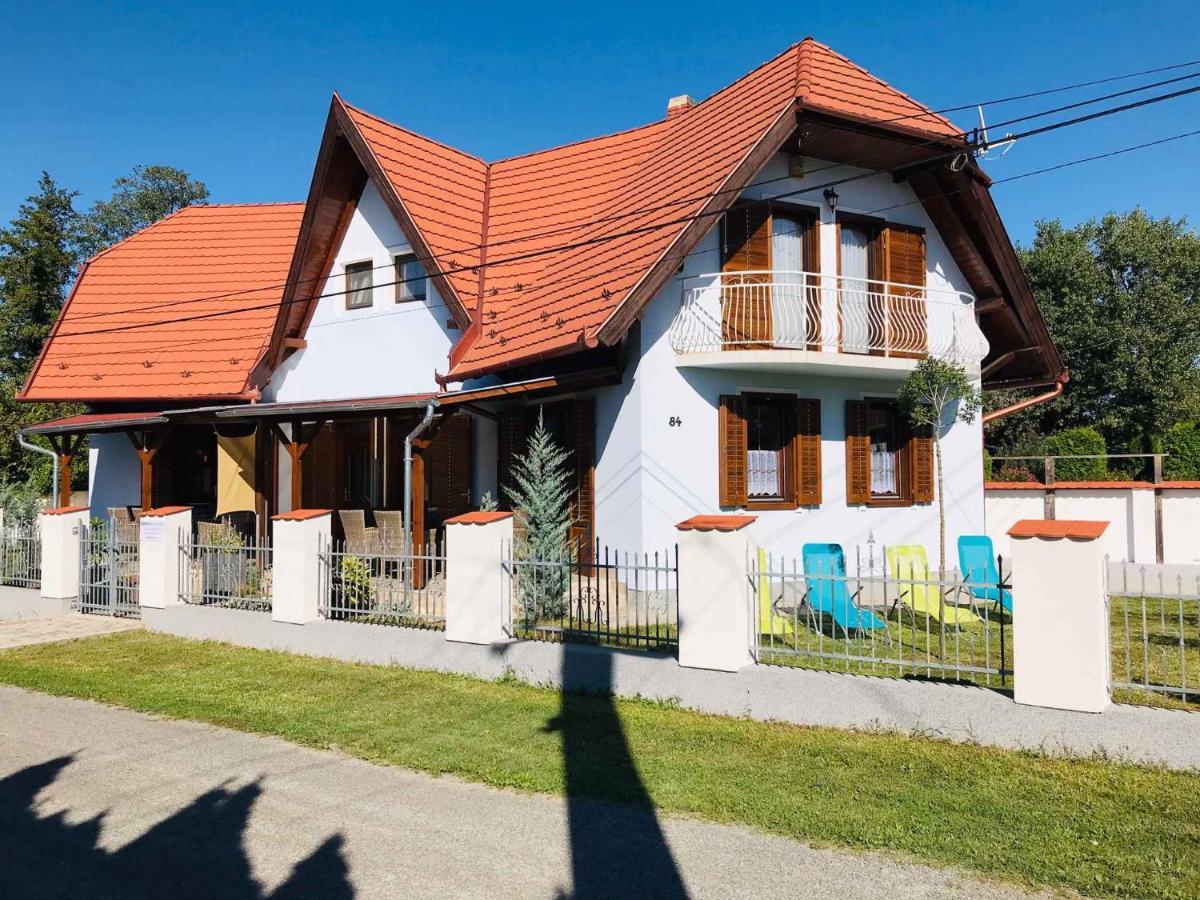 Holiday home in Balatonmariafürdo 35629 Esterno foto