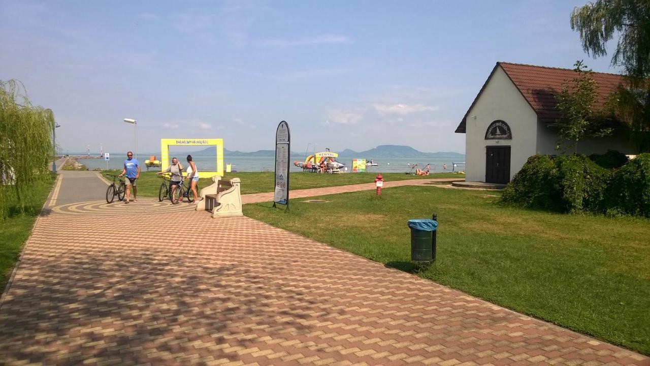 Holiday home in Balatonmariafürdo 35629 Esterno foto